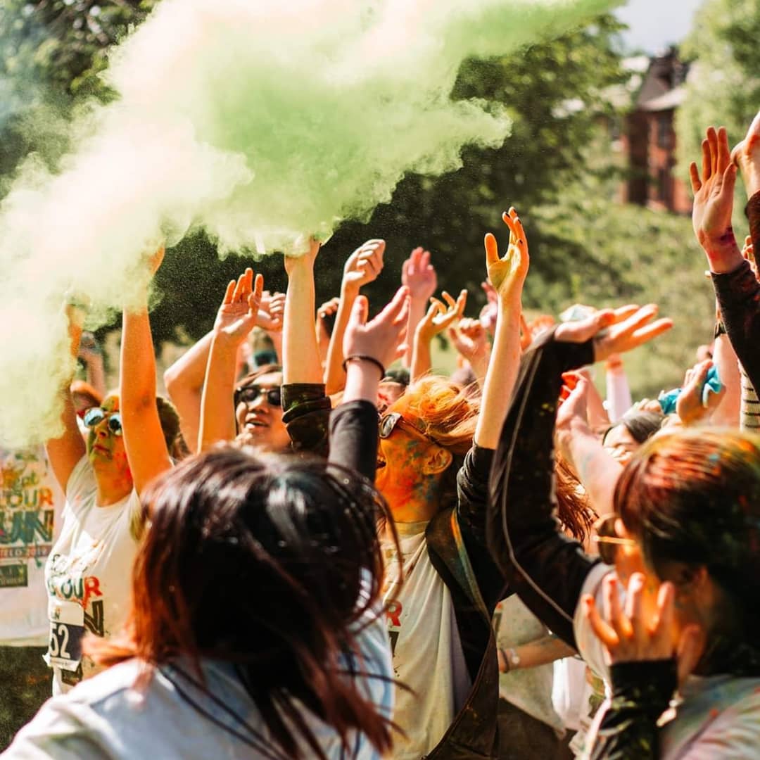 ColourShef's tweet photo. Hello colour runners 🎉🌈

Here are some more photos from the 2019 Sheffield Student Colour Run

We hope you all had a great time ❤️💚💛🧡💙💜

More coming soon to this account. You can find the full album on our facebook page fb/studentcolourrunuk

#studentcolour #run #Sheffield https://t.co/UumaygvIE4