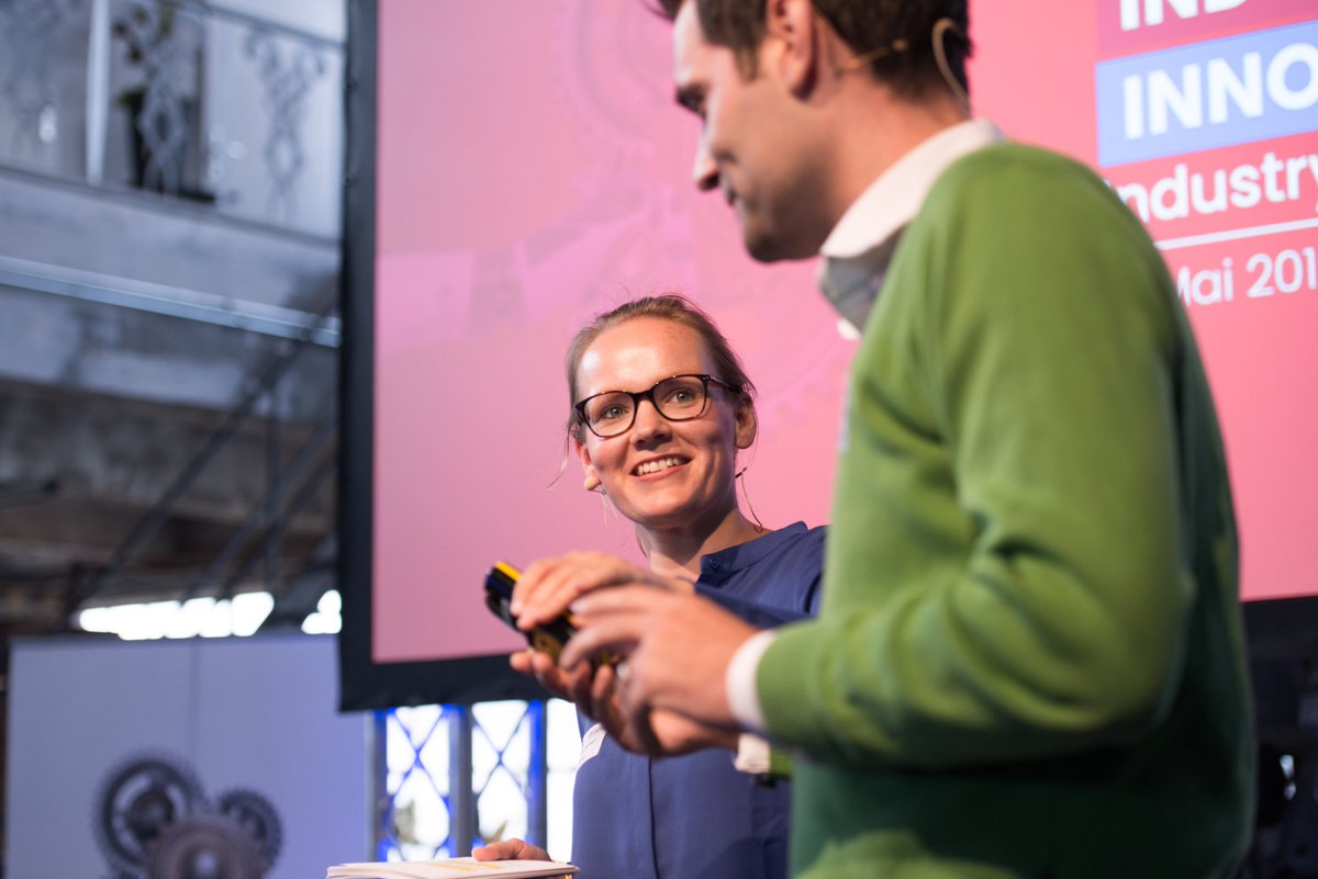 Vielen Dank für die tolle Veranstaltung <a href="/digihub_de/">digihub_de</a> Toller Veranstaltungsort und tolle Gäste. Danke, dass wir <a href="/SozioTex/">SozioTex</a> präsentieren durften. Danke für die schönen Bilder 😎👌🏻 "(c)digihub (Pictures: Paint the Town)"