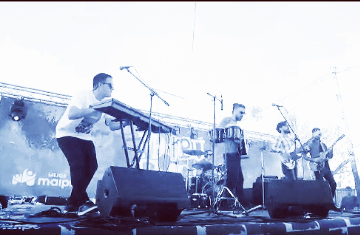 pasajerosmusica's tweet image. Gracias a todos los que pasaron por #MaipuRock. Gran tarde musical en #PlazaRutini #Coquimbito junto a #Huesos #Moonclein #LaBandadeLosMartes y #CuartoFrenético 👍🎵👏🎸☺

#PasajerosMúsica #Canciones #Rock #Pop #Indie #Funk #Soul #Alternativo #MaipúSuena #RutiniRock