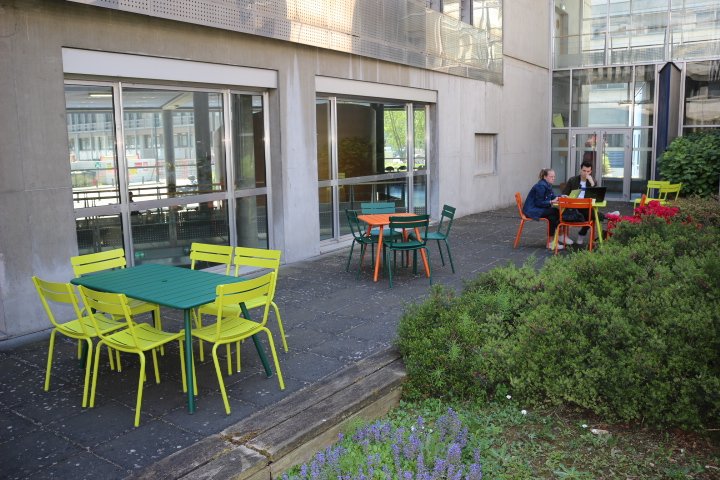 AlmendraEmmanu1's tweet photo. Mobilier fraîchement livré... nous sommes prêts pour les beaux jours !!! #CPEinside https://t.co/Ocy57vPUuV