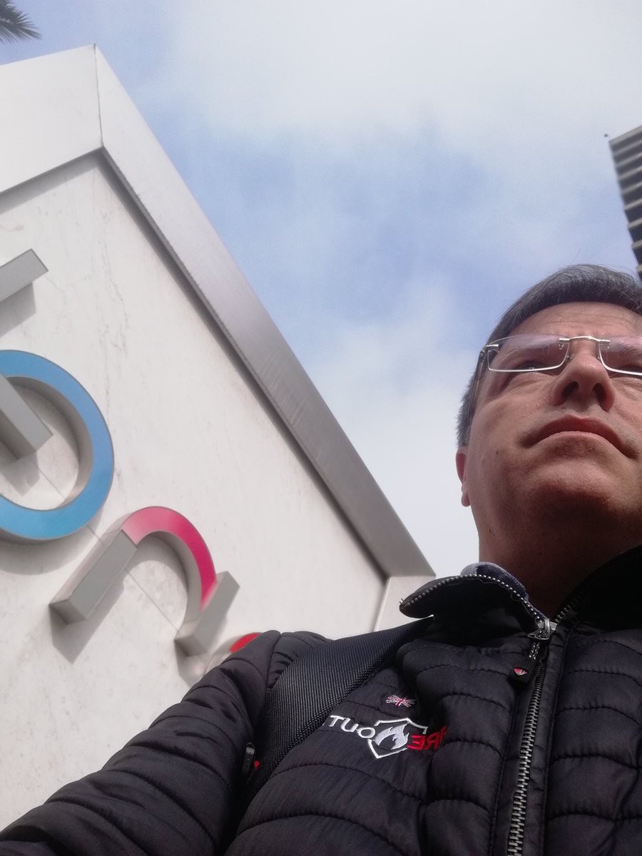 MauricioGuillen's tweet photo. Amig@s, el trabajo duro, la constancia, disciplina y Dios abren caminos. No ha sido fácil formar una empresa y  ser Rep. y Dist. de #Jactone. Acá 2da reunión con un potencial cliente: Enel. Esperamos q también sean parte de los usuarios del #Extintor #Aerosol #Portatil #Jactone https://t.co/HD5JRgcE00
