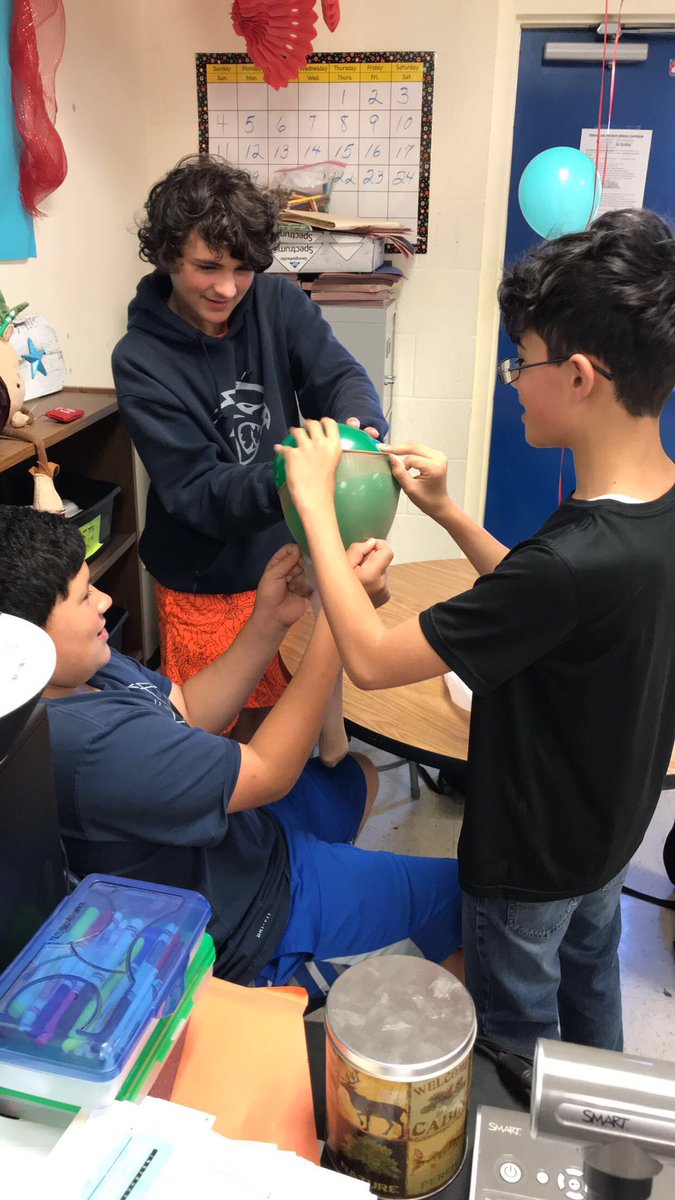 StappCassidy's tweet photo. “Eggciting” things still happening in 6th grade science!! Egg drop contraption being built with 6 items!! #BetheOneLMS #GoBeyondLampasas https://t.co/y4VMWYkRO0