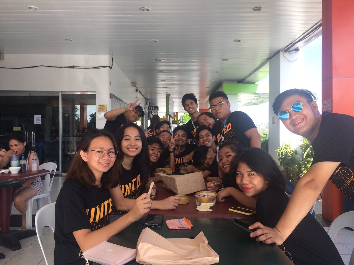 justinnclyde's tweet photo. God uses people to manifest His greatness in our lives. These people are wonderful examples. Thank you C1 for being a blessing to others! God bless on our Youth Camp! https://t.co/oUDRethNc3