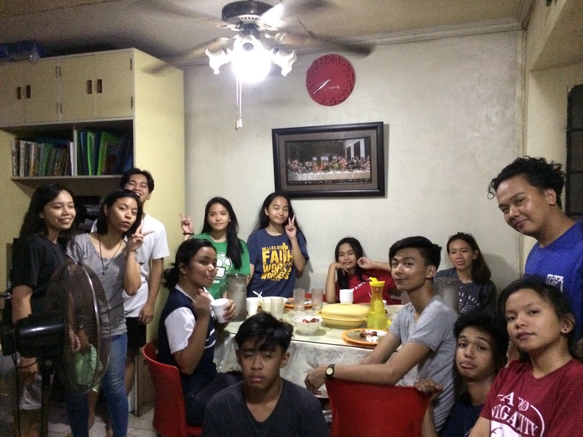 justinnclyde's tweet photo. God uses people to manifest His greatness in our lives. These people are wonderful examples. Thank you C1 for being a blessing to others! God bless on our Youth Camp! https://t.co/oUDRethNc3