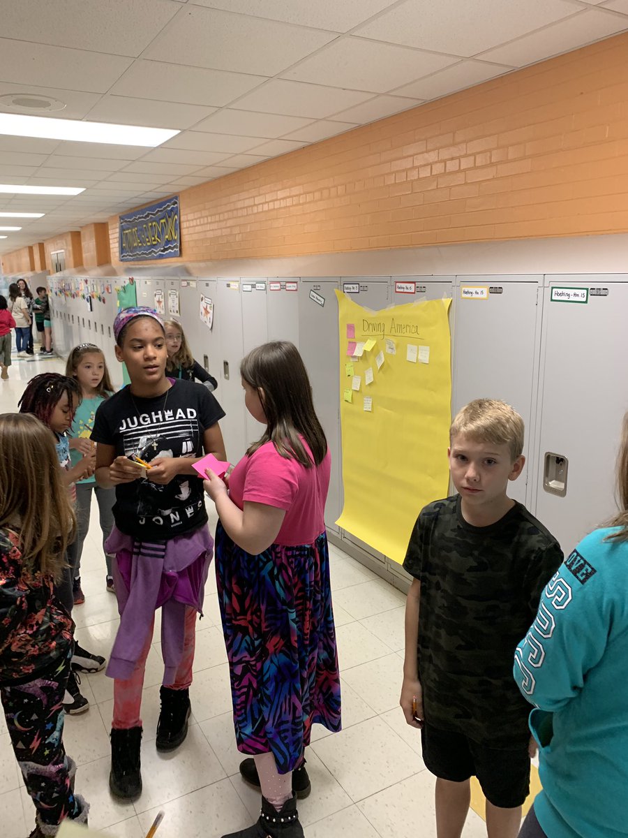 mrshoehing3's tweet image. #Multigraders and 4th grade #VioletallStars begin to think about Innovators and share ideas as we begin to research and explore innovations. #myLSPS #ateachersimpact @mrshaydenviolet