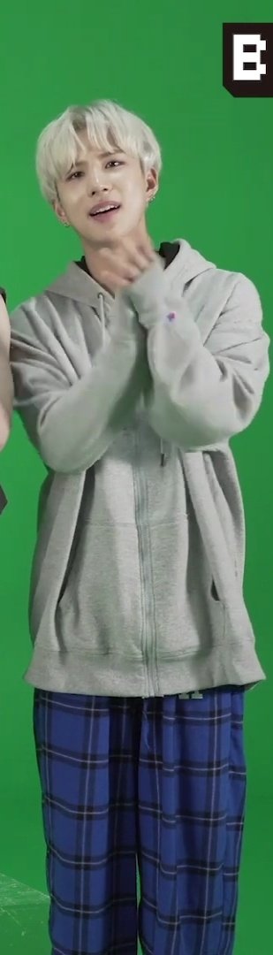 junjiu_u's tweet photo. he's so cute i'm crying https://t.co/mgQR7ALG2B