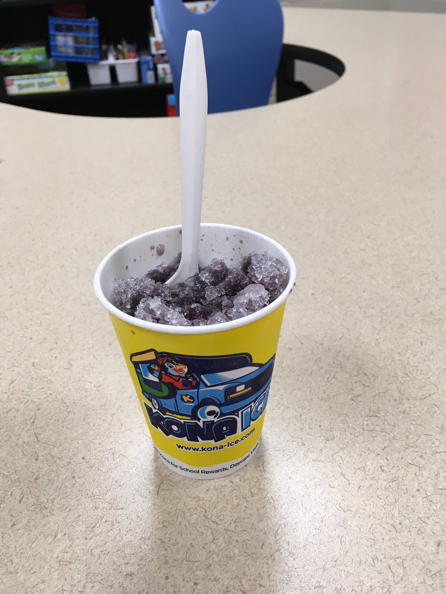 AngelaBaggs's tweet photo. Celebrating the last day of school at @USD265_Apollo! https://t.co/3SczrAPNbB