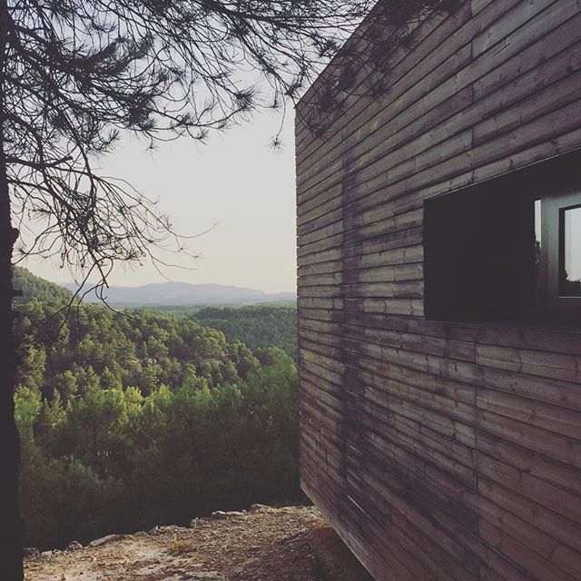 Los emblemáticos cubos de nuestro hotel, visto por  @cristaherder⠀
...⠀
"Ik wil terug #Monroyo"⠀

#hotel #hotelviews #travel #viaje #viatge #vouyage #reise #travelling #instatravel #architecture #arquitectura #diseño #design #Spain #España #Ar… bit.ly/2VIp2cy