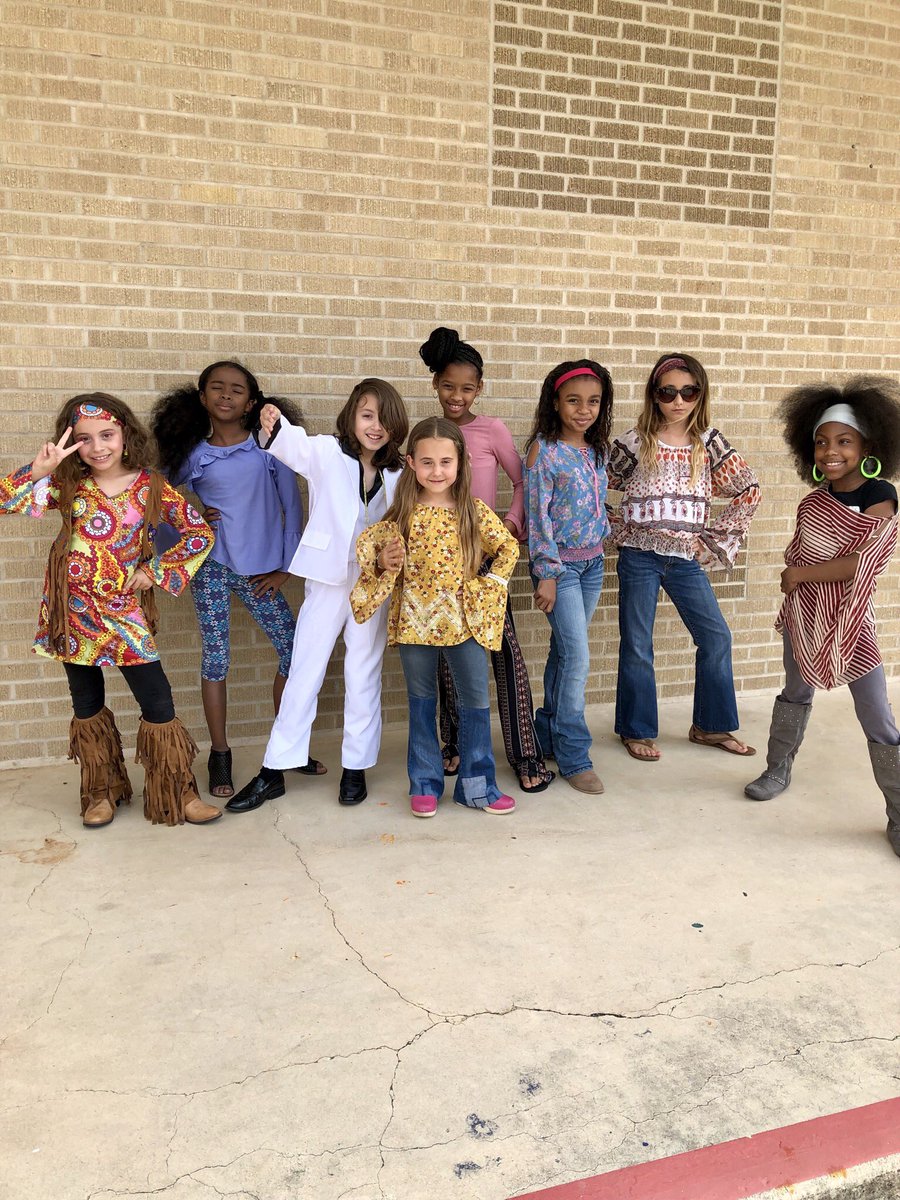 DelunasCubs's tweet photo. These kids are ready to boogie down! #FSHEROCKS @MrsArriaga4 https://t.co/znce7Gmg6g
