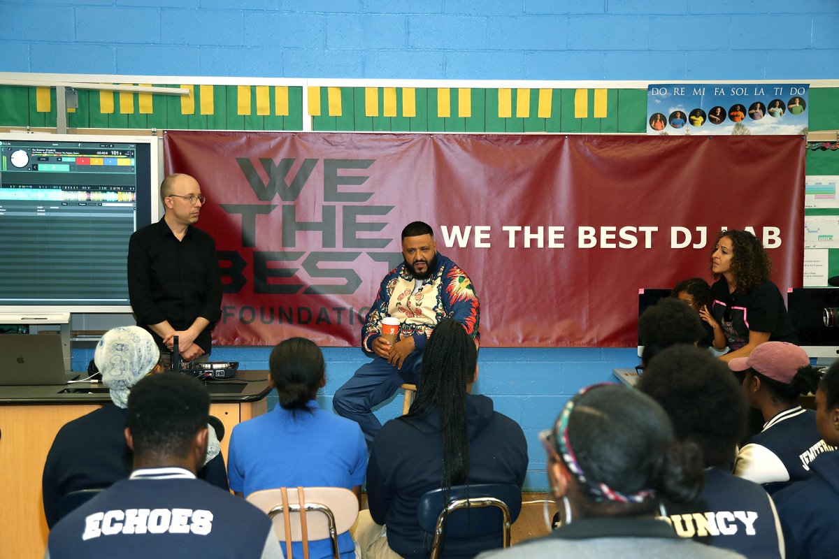 savethemusicfdn's tweet photo. As the teacher showed how to use our #MusicTechGrant equipment, he played a @djkhaled song, which queued him to enter the classroom! Students asked about his career journey, creative process & words of advice. What an exciting & inspiring day! #TBT @WeTheBestFDN @HSPublicService https://t.co/ELwlr7goAr