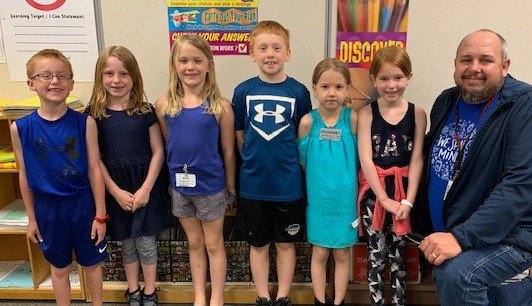 BWPrincipal279's tweet photo. Basswood Bulldogs are wearing blue today to focus on being trustworthy friends, especially to those who cannot always say what they would like to say. Be trustworthy Bulldogs! 
#apraxiakids
#ISD279support
@readyshelly
#BasswoodBulldogs https://t.co/28BWf7Qb9o