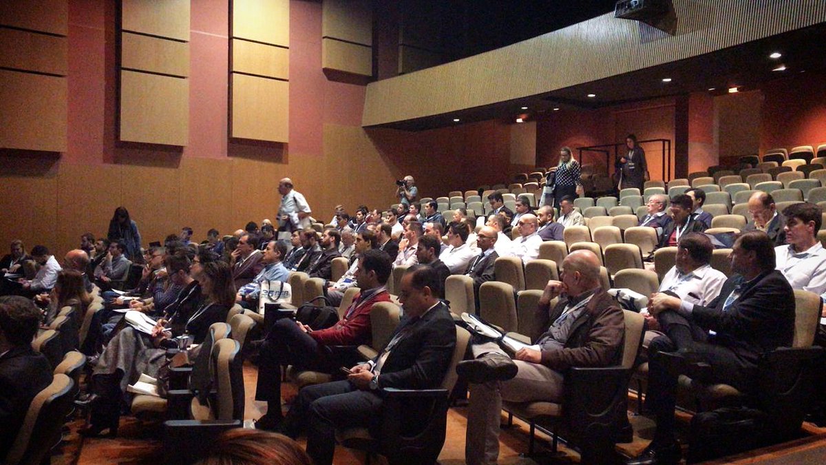 aeanews's tweet photo. Nossos participantes chegando para o Seminário de Segurança e Conectividade AEA! 😊
#evento #conectividade #segurança #veicular https://t.co/Nyy5CYzUlJ
