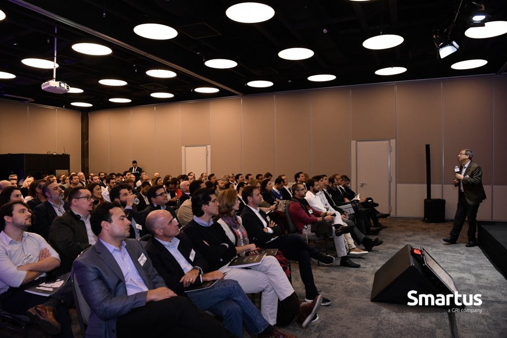 smartusbr's tweet image. Agora o debate é sobre crowdfunding para empreendimentos imobiliários; simultaneamente, especialistas falam sobre as melhoras práticas para eliminar desperdícios e alcançar eficiência operacional na obra. #SmartusProptechSummit #Proptech #SãoPaulo #SP #Smartus