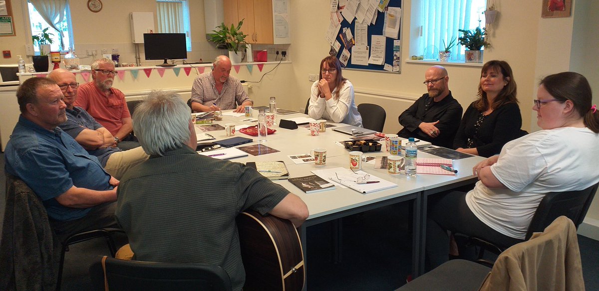 A thoroughly wonderful morning at #TheSandHouse poetry writing workshop with Ian Parks today. 10/10 feedback from all participants! Thanks to all, incl <a href="/MickJenx/">Mick Jenkinson</a> for the songs. Great precursor to "Sand House Rocks!" on Saturday. See dyja.co.uk/events <a href="/DoncasterLib/">Doncaster Libraries</a>