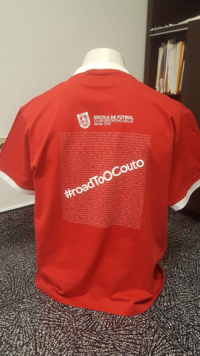 cdvelle1976's tweet photo. ⚠FINAL COPA DEPUTACIÓN⚠
O vindeiro domingo día 2 de xuño temos unha cita no Estadio de O Couto. O Atlético Arnoia esperanos!
Dende este fin de semana xa podes adquirir a camiseta conmemorativa da Final da Copa.
Vamosss💪💪💪❤❤❤
#Campi6ns #ForzaVelle https://t.co/Kuj78TlXJE