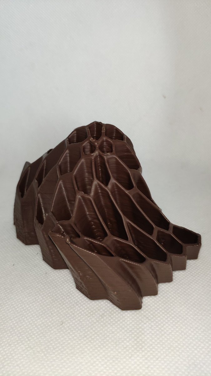 ChocoL3d's tweet image. It was developed as pen/pencil holder, but now you can use it in other way...
What do you think?

Material - Master Martini (AX39CT)
Layer - 0.3
Nozzle - 1.0
Printing time - 5 hours
Size - 12*8*7 cm

#chocol3d #chocolate #3dprinting #AdditiveManufacturing #l3d #pastry