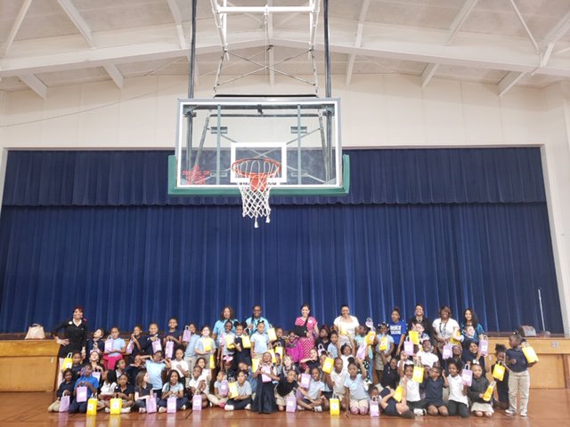 cisofcumberland's tweet photo. We greatly thank our Student Support Specialist, Tameka Bright &amp; all of her volunteers who came out for these fabulous events to support our young boys &amp; girls of Walker-Spivey Elementary. Thank you to everyone for all your support! https://t.co/So20tZPGyo