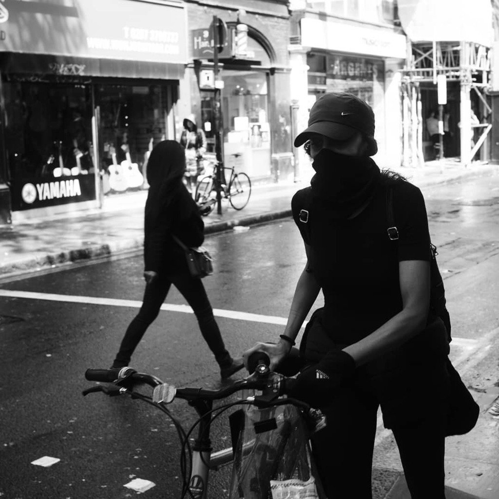 falevian's tweet photo. #streetphotography #street #london #burndiary #burnmagazine #uk
#everybodystreet #gspc #streetphotographers #lfimagazine #LCExposure #oggl #burndiary #street_photo_club #d #shootermag #helloicp #msnbcphoto #myfeatureshoot #everydayeverywhere #NOSp (en London, United Kingdom)
… https://t.co/et3uI6LXJw