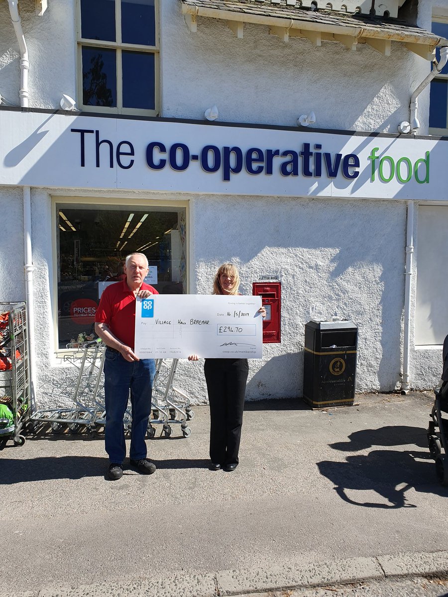 AlanPorter1812's tweet photo. Delighted to be handing over £294 to help with the village halls in Braemar. Great day had by all colleagues and customers. #beingcoop 🤙🤙🤙 https://t.co/QnxB7AfffD