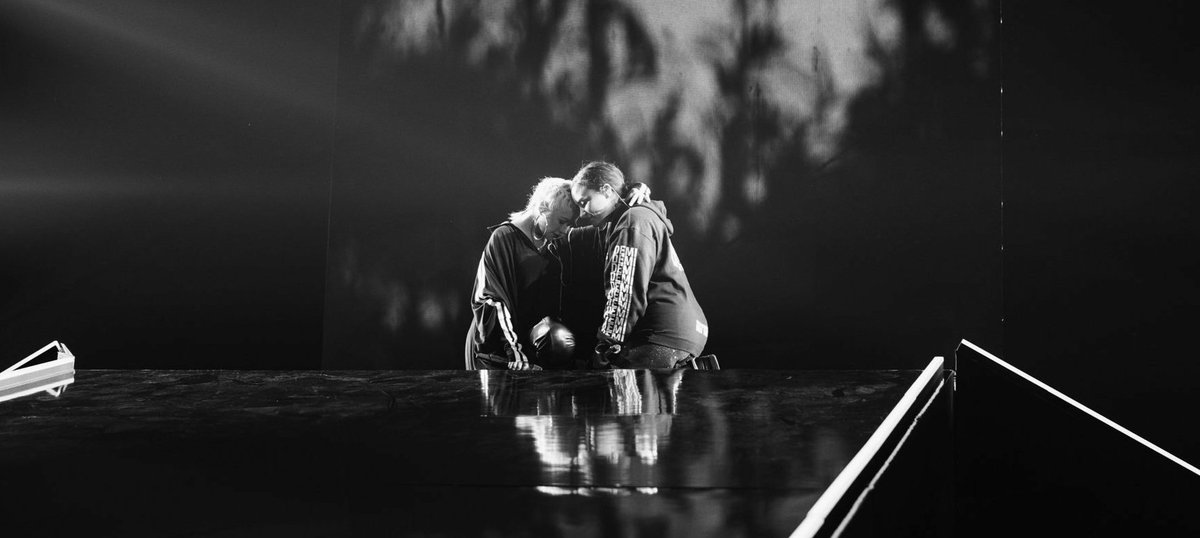 tobse_anger's tweet image. MAGIC 🤗🤩😍
#1YearAnniversaryOfFallInLine #FallinLine #xtina #demilovato #Liberation