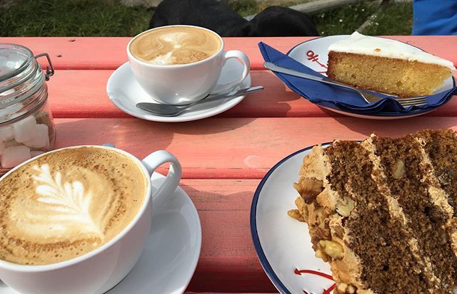 Coffee and cake this morning at Storm in a Teacup. 😋 yummy! #watermouthharbour #ilfracombe #northdevon