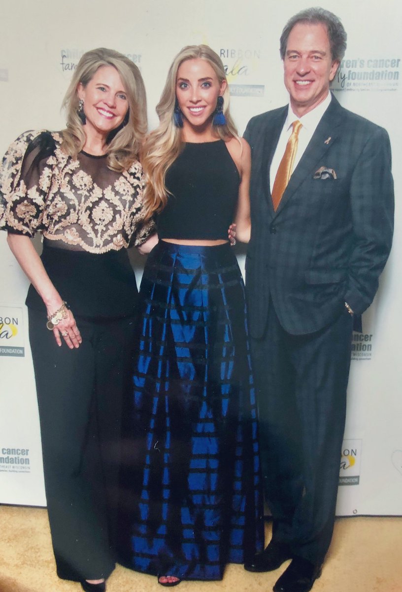 Olivia Harlan Dekker tweet media