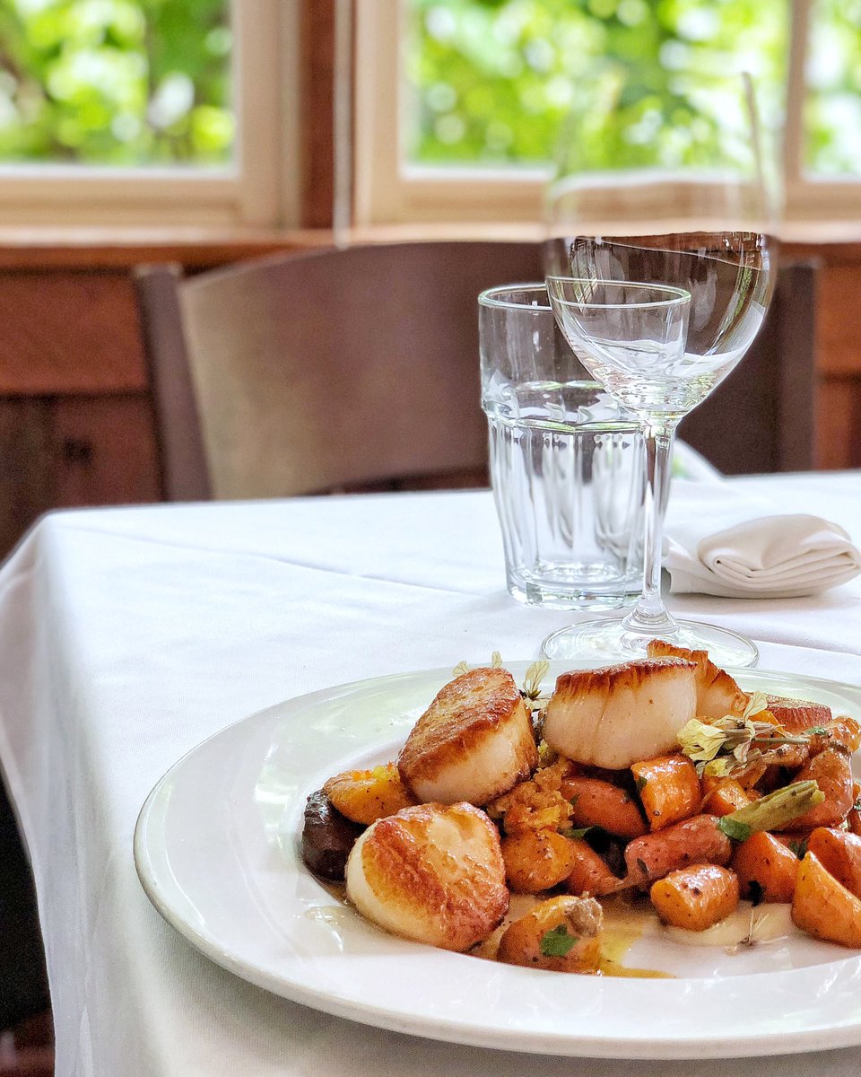 TableAndMain's tweet image. New on our Spring menu: pan seared diver scallops, sunchoke cream purée, root vegetables, and chow chow! Try it tonight! #VisitRoswellGA