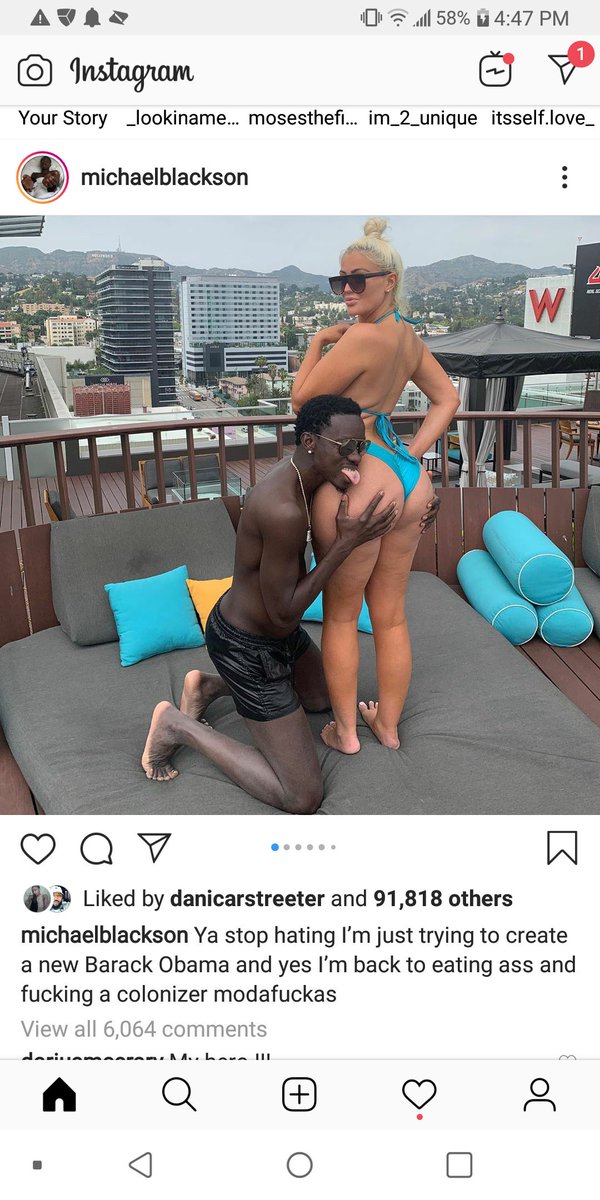 da_gwal's tweet photo. @MichaelBlackson y ya feet look like u been running thru the Congo barefoot 🤣 https://t.co/i0x6dY69M8