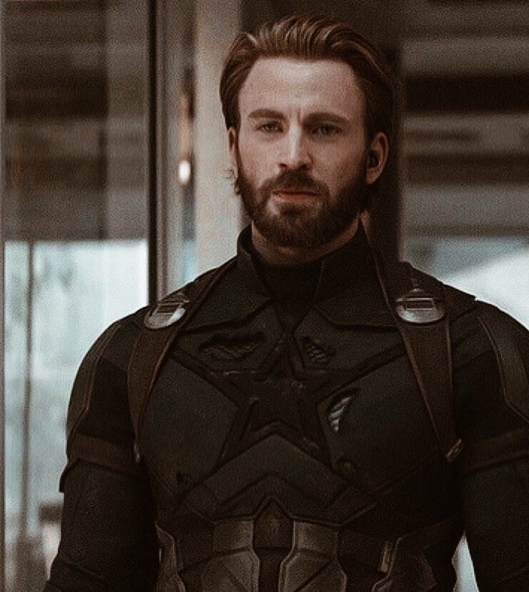 ughwils0n's tweet photo. sex is cool and all but have you seen the superior steve rogers with beard look? https://t.co/BqJtjSxMjL
