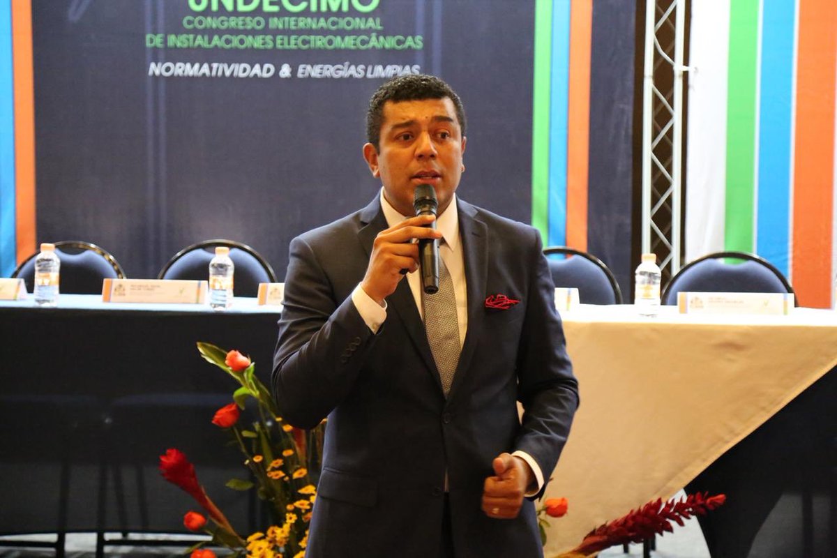 DelioSalas's tweet photo. Agradezco la invitación del Colegio de Ingenieros del Estado de Veracruz, para participar con mi ponencia #LíderesDeAltoImpacto en el marco del Undécimo Congreso Internacional de instalaciones electromecánicas... #SpeakerMode https://t.co/fCadRD4eeC
