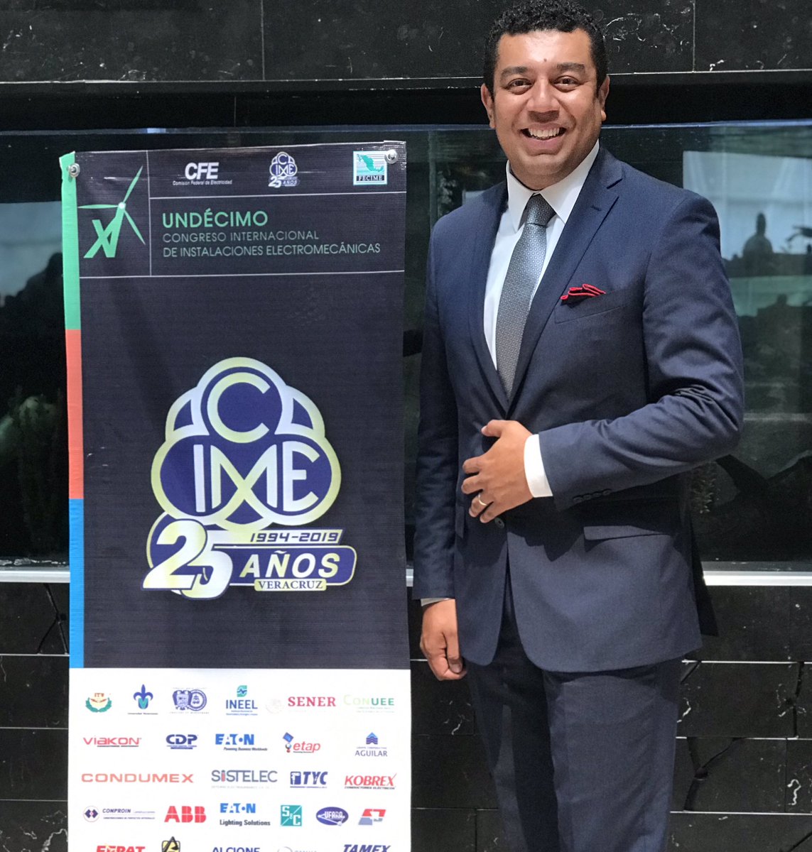 DelioSalas's tweet photo. Agradezco la invitación del Colegio de Ingenieros del Estado de Veracruz, para participar con mi ponencia #LíderesDeAltoImpacto en el marco del Undécimo Congreso Internacional de instalaciones electromecánicas... #SpeakerMode https://t.co/fCadRD4eeC
