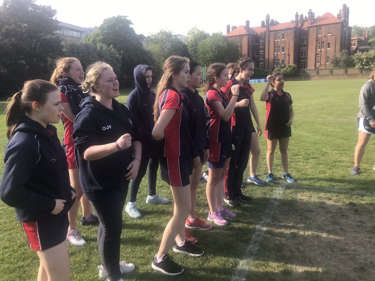 nhehs_sport's tweet photo. Great game v @StPaulsGirls_ #nhehsrounders Early evening rounders in the sun ☀️ #Schoolsnotout #preExams https://t.co/UCUj4D94n7