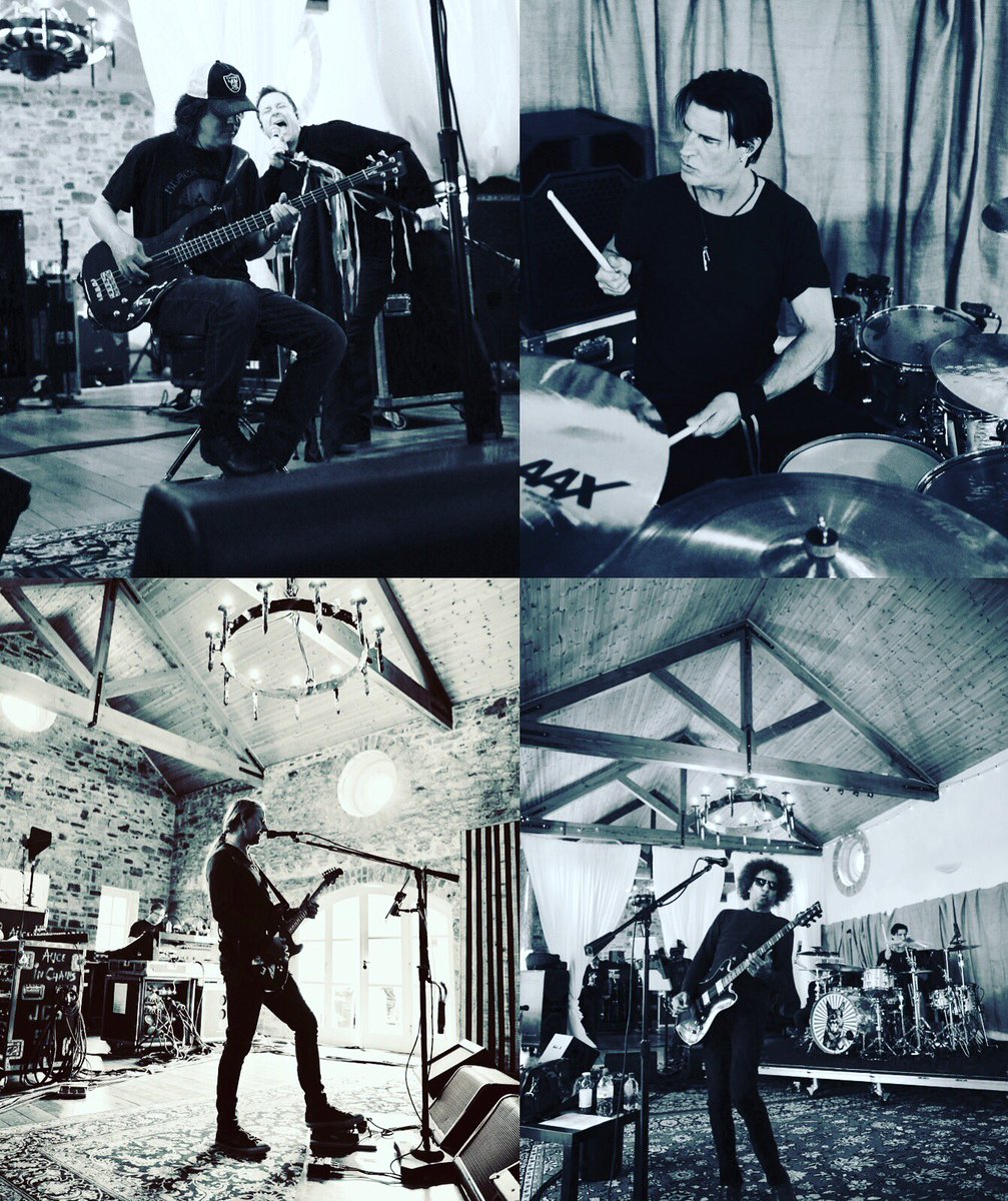 Alice in Chains tweet media