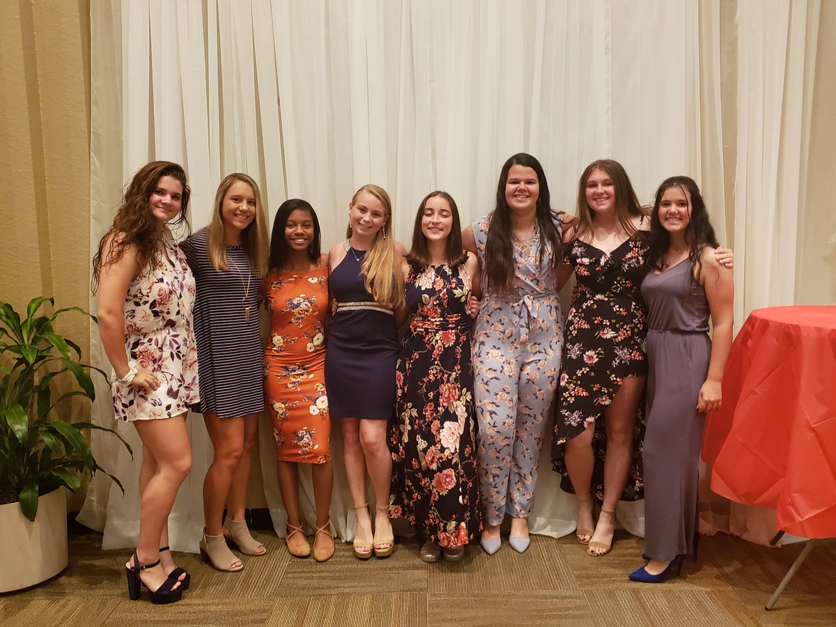 NSBHSSoftball's tweet photo. 2019 Softball Banquet!!
Thank you to all that came to support our girls! 
And a special THANK YOU to Tiano's Italian Restaurant for catering our event! The food was AMAZING! https://t.co/a5wPCyaMSO