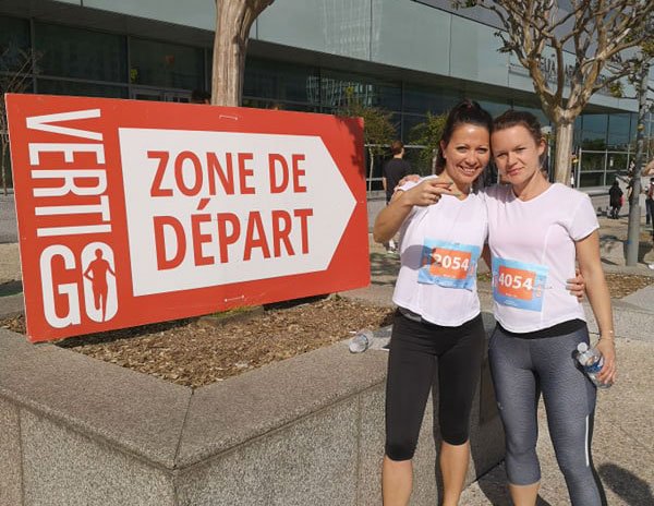 1001ViesHabitat's tweet photo. #1001Challenges ┃ En direct de @ParisLaDefense :  nos équipes sont prêtes pour mener les couleurs de #1001ViesHabitat sur la plus haute marche de la @First_Tower 😉 En avant pour #runvertigo et bravo à nos coureurs pour leur courage et leur soutien à l’#ONG @PLAY international ! https://t.co/CQc2g0vvv5