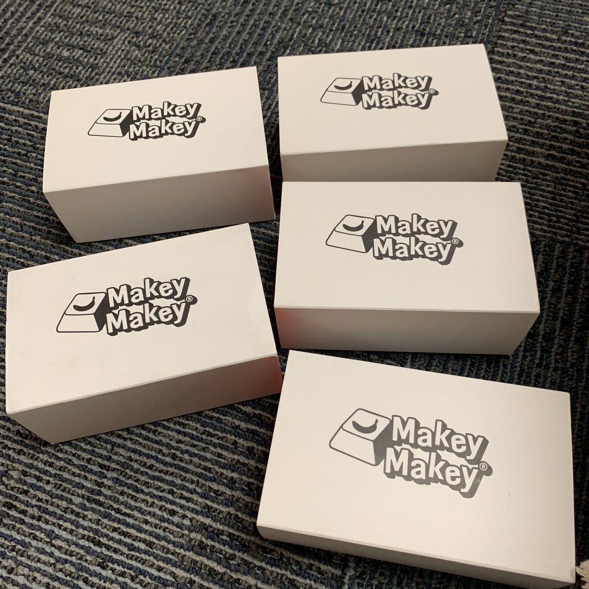 linchienju's tweet photo. THANK YOU @bbbspta for Penny Wars!! All items have arrived for Brookside Library &amp; MakerSpace. Proud of the students coming up with awesome wishing lists of books. Let’s see how fast I could catalog and push them out! #WeAreBrookside https://t.co/Kr4byGVAAI