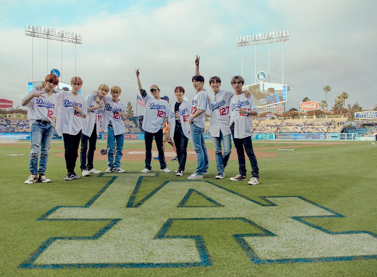 NCTsmtown_127's tweet photo. We threw out the first pitch at the @dodgers game last night!! Let's do it again sometime!!

NCT 127 〖 #SUPERHUMAN 〗 
Music Release ➫ 2019 05 24

#WE_ARE_SUPERHUMAN
#NCT127_SUPERHUMAN
#NCT127 #NCT 
#NEOCITYinUSA #NCT127inUSA https://t.co/P4nCY9GhHQ