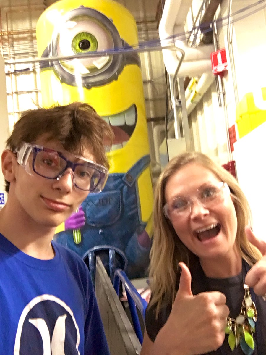 OldagSarah's tweet photo. WOW. Our minds were blown at the world-changing Bio Technology we toured today @idtdna. They hire adaptable people for SO MANY different careers. Did you know they have 100,000 clients world wide and are the leading Synthetic DNA manufacturer? RIGHT HERE IN IOWA. @CRWashingtonHS https://t.co/dnNgShdUMO