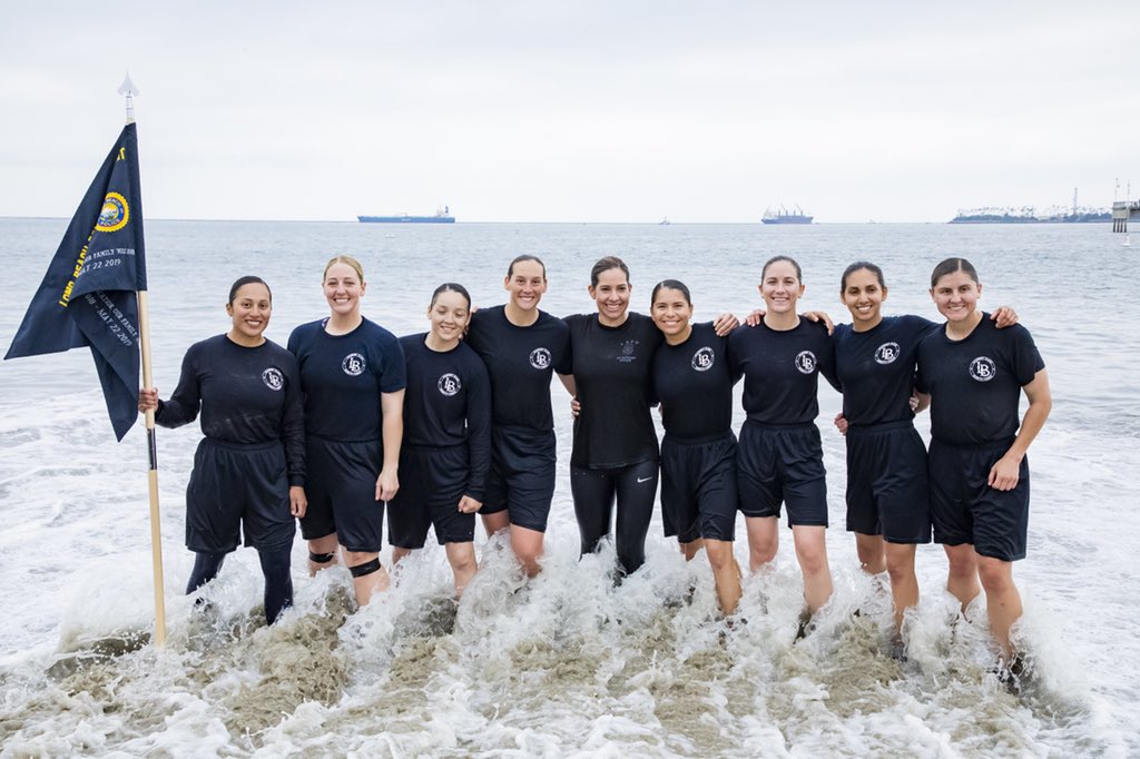 LBPD's tweet image. Beach Bound! 🏃‍♀️🏃‍♂️ #RunToTheSea #Class93 #LBPDAcademy #LBPD