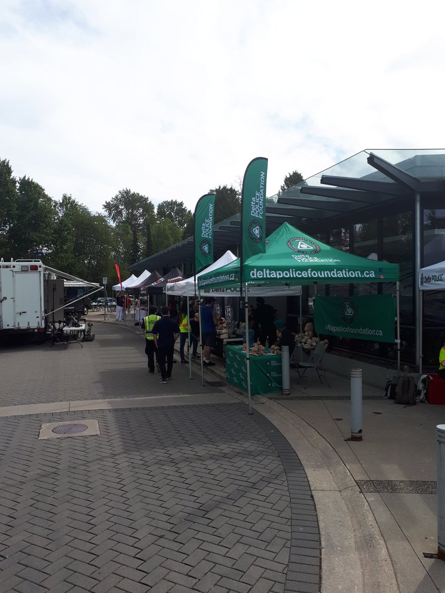 #Policeday at Sungod Aquatic center today, promoting community #healthandwellness and community safety with our <a href="/deltapolice/">Delta Police Department</a> community partners including <a href="/FightCrimeBC/">BC Crime Stoppers</a> <a href="/CamoFridays/">#camofridays</a> <a href="/DPDTFNST/">Delta Police TFNST</a> @YoBroYouth <a href="/LHSDelta/">Little House Society</a>