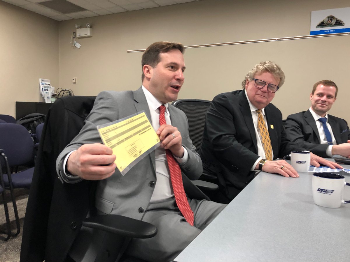 marcomendicino's tweet photo. Nous faisons bouger @cityofldnont!
Les investissements dans le #BRTsystem ont permis de mettre en circulation des bus plus propres et plus écologiques et de moderniser le parc actuel de véhicules pour rendre les déplacements plus confortables pour les résidents de London. https://t.co/6554EtTJ6s