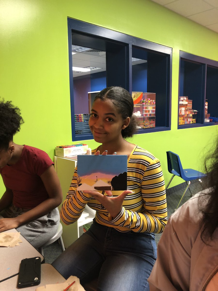 LGZapanta's tweet photo. The BHS MAKERSPACE. Create, Discover, Collaborate and Learn! #PatternsAndSequences
@BHSBulldogsbcps https://t.co/fPegOAHZaU