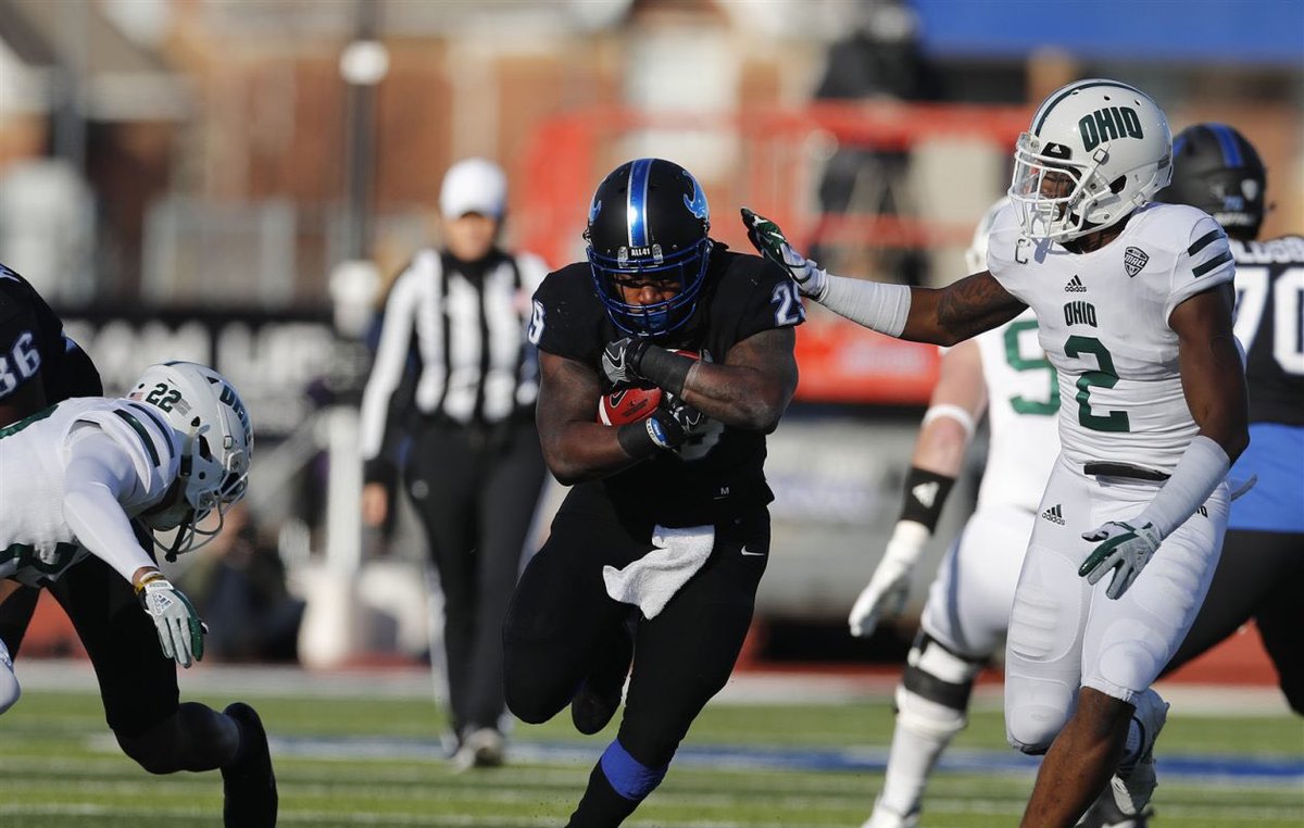 TrillyAve's tweet photo. Thankful to receive an offer from the University at Buffalo🐃 ‼️ Thanks @AlanHensell for the offer 🔵⚪️ @CoachHooksHT #WeDifferent #UBhornsUP #ALL41 #20STAMPEDE20 https://t.co/22itTFlD5R