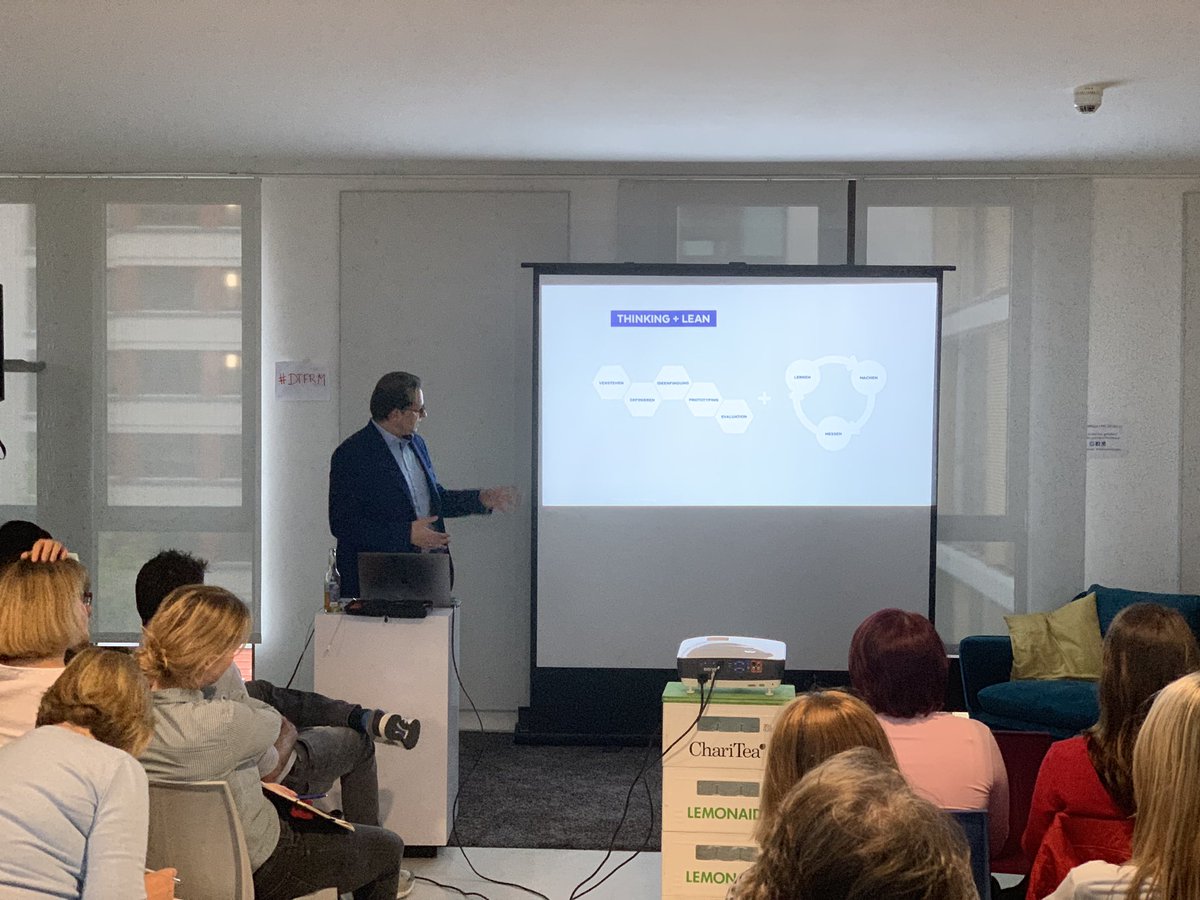 JensBothmer's tweet photo. Heute #googledesignsprint beim #meetup #dtfrm. Freue mich über zahlreiche Innovator*innen. https://t.co/KdfM9MrJkz