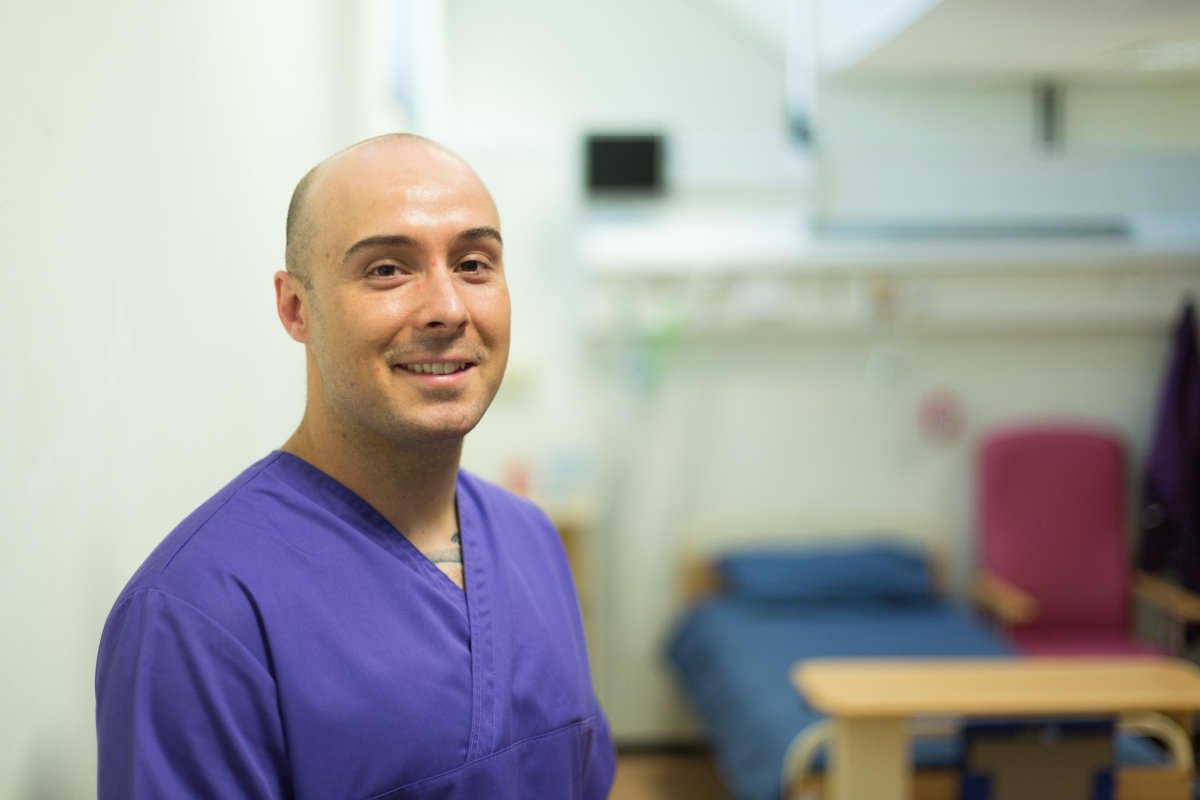 Trainee nurse’s online resource proving how universities are making life better for everyone dlvr.it/R4r52v