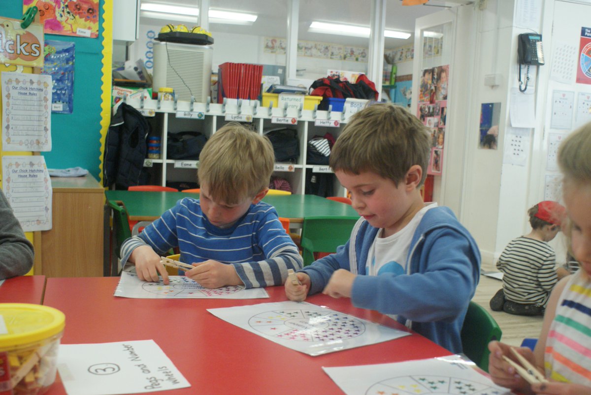 ParagonBath's tweet image. The Pre-Prep and Pre-School enjoyed an exciting day dedicated to Maths activities this week. Dressed in spots and stripes, the children weighed ingredients to bake cookies and enjoyed problem solving games and puzzles, including some fun target games in the sun! #mathsforkids