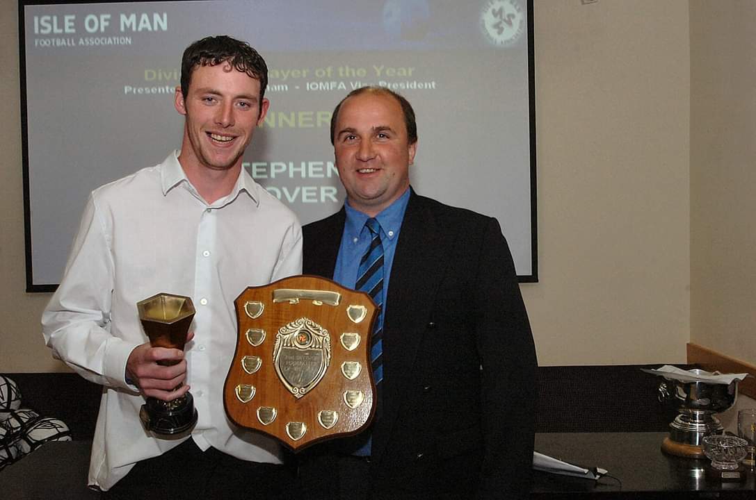 CorinthiansIOM's tweet image. Sad day indeed. Condolences to family friends from myself Stan and all at the club. Gone to soon. Our record (and league record)scorer for a season 62 in 0607 Div 2 and player of the year,  knew how proud you were. Always missed on and off the pitch #10 #Silverboot