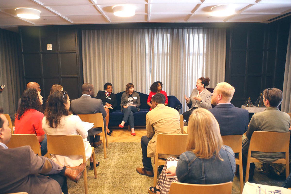 SmallBizDC's tweet photo. Yesterday, we were so happy to be apart of several @DMPEDDC’s #DCRetailSummit19 sessions and panel discussions to talk to businesses about who we are and let them know the support that they have at #DCGov that can help them grow and strive in the District. #WorkWithDSLBD https://t.co/yE8iLpJe8i