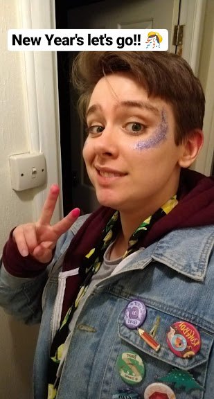 jamscandraw's tweet photo. this week's #tazweekly is super cute! I started listening to TAZ about 2 years ago and caught up at lightning speed just in time to listen to the Balance finale live and cry in the office - here's some of my art and also a Magnus cosplay I did 2 years ago @tazweekly #thezonecast https://t.co/PtESgghSym