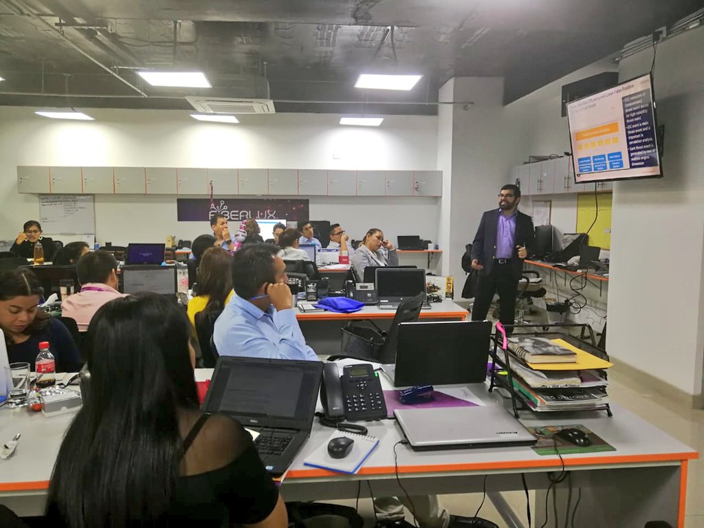 HillstoneLatam's tweet image. Entrenamiento #HCSS a nuestro Partner Fiberlux. 
#SecuritythatWorks #HillstoneNetworks